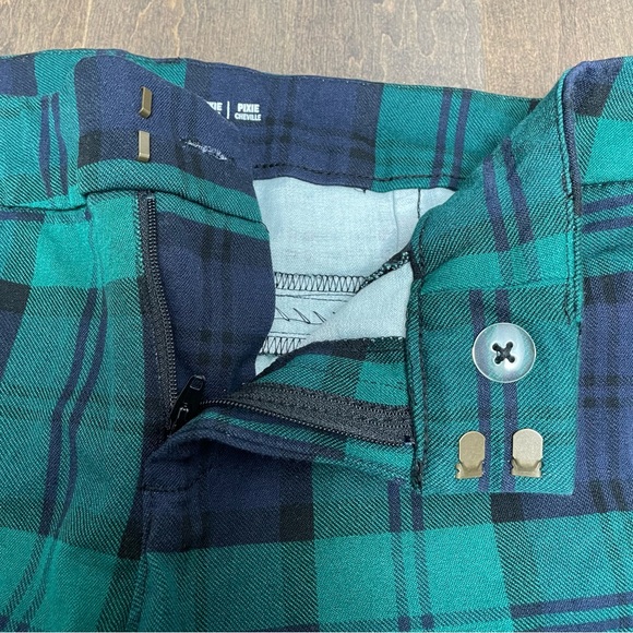 Old Navy Pixie Green/Blue Plaid/Tartan Pants - Picture 7 of 12